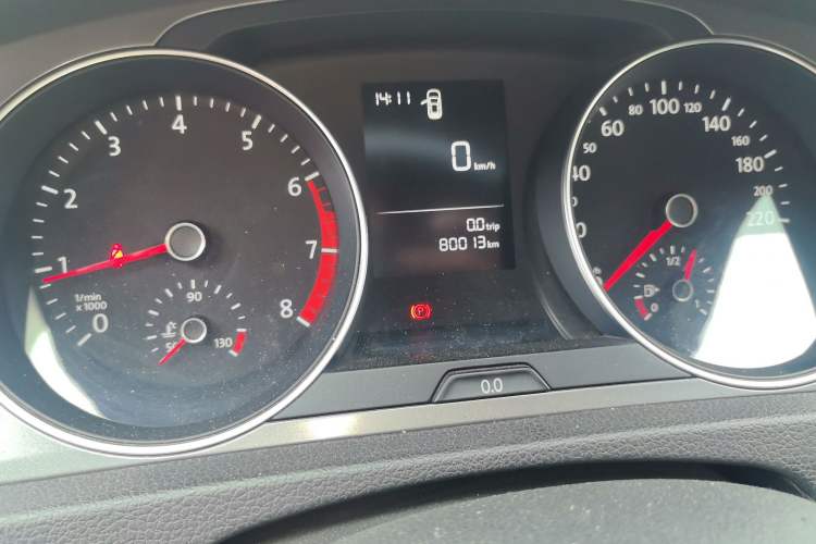 Used Volkswagen Golf 2014 1.6L Manual Fashion Edition
