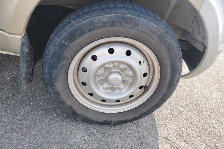 Used Wuling Rongguang 2021 1.5L Extended Standard Version with Air Conditioning – L3C