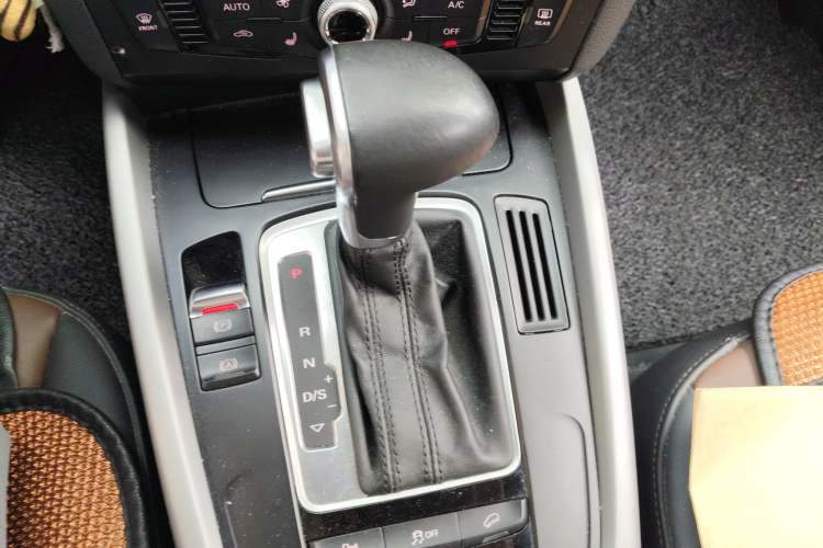 Used Audi Q5 2017 Plus 40 TFSI Ambition Model
