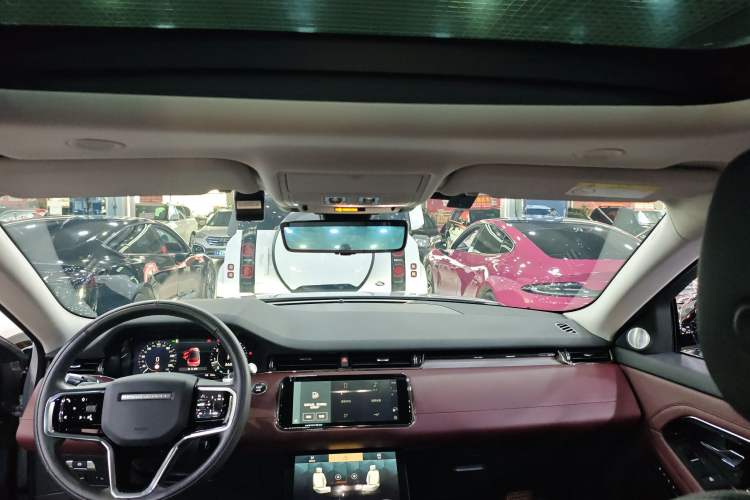 Used Land Rover Range Rover Evoque 2021 Range Rover Velar 249 PS R-Dynamic HSE Luxury Edition