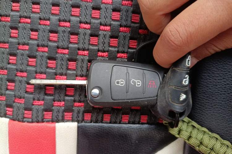 Used Haval H1 2016 Revised Version Blue Badge 1.5L AMT Luxury Edition