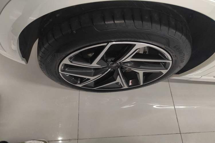 Used Audi Q6L e-tron 2026 First Launch Navigation Edition