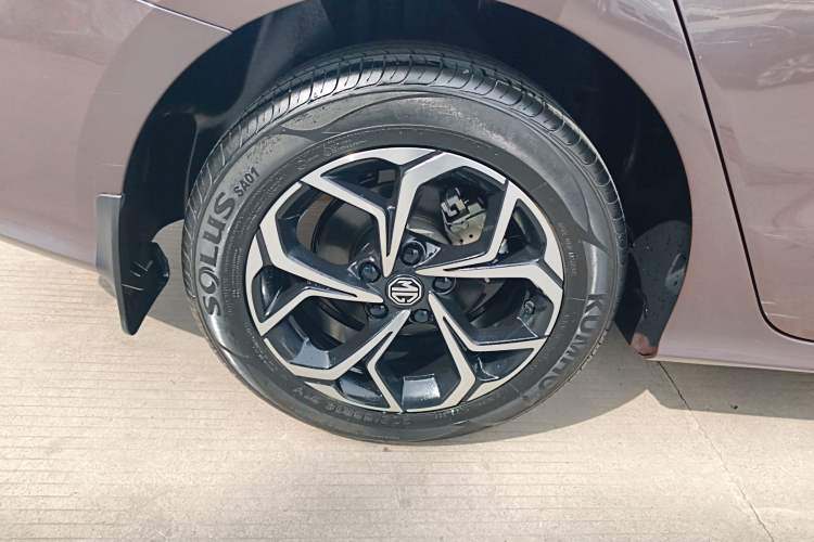 Used MG 5 2023 180 DVVT CVT Fashion Edition
