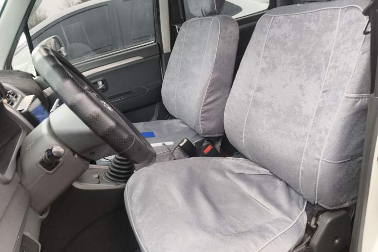 Used Suzuki Wagon R X5 2013 Revised Version 1.4L VVT Cruise Edition Left Front Seat