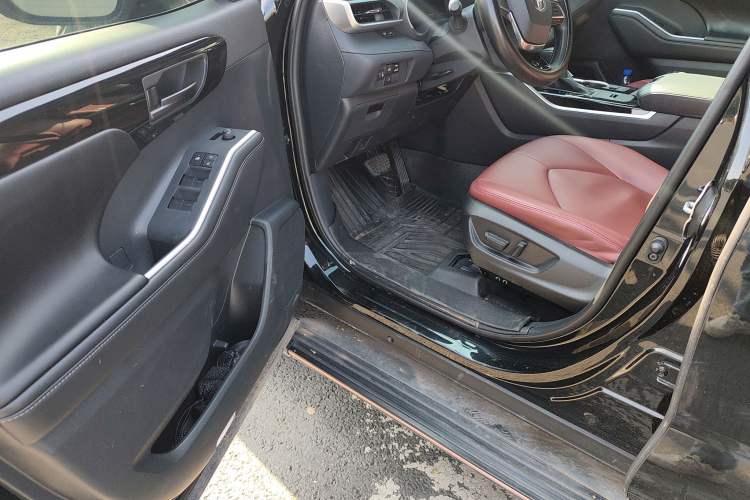 Used Toyota Highlander 2024 2.5L Smart e-Power Dual-Motor All-Wheel-Drive Elite Version – 7 Seats