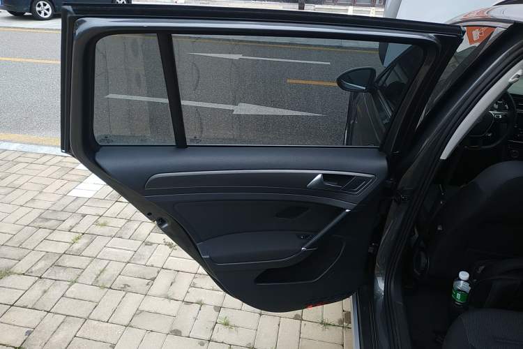 Used Volkswagen Golf 2019 1.8TSI Travel Edition
