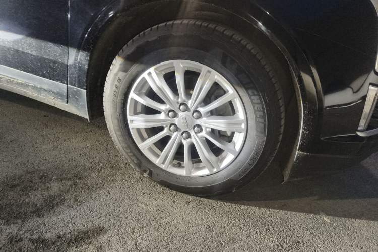 Used Cadillac XT5 2018 28E Four-Wheel Drive Tech Version