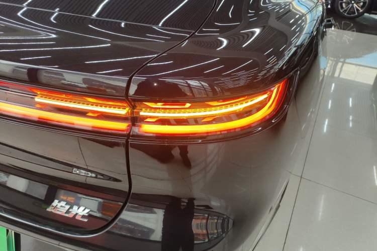 Used VOYAH PASSION 2024 PHEV Four-Wheel Drive Ultra-Long Range Flagship Model