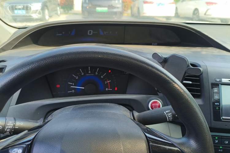 Used Honda Civic 2014 1.8L automatic comfort version

