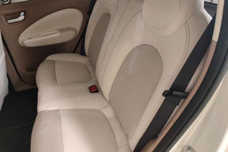 Used Wuling Hongguang MINIEV 2025 Four-Door Version Premium Edition Left Rear Seat