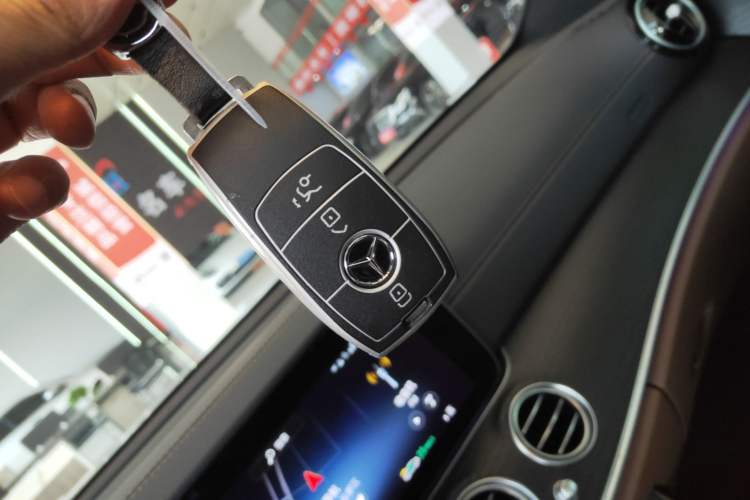 Used Mercedes-Benz E-Class 2021 Restyled E 300 L Sporty and Stylish Edition
