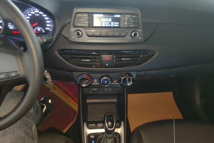 Used Hyundai Celesta 2018 1.6L Automatic GL Enjoyment Version China V Standard