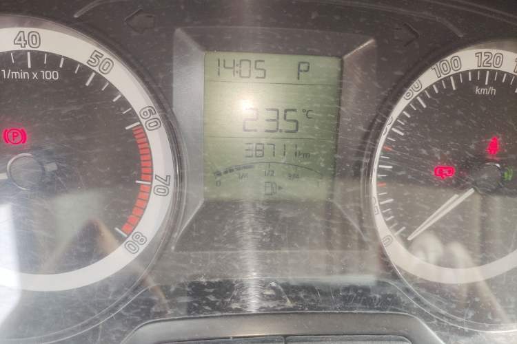 Used Skoda Fabia 2016 1.4L Automatic Car Enjoy Edition