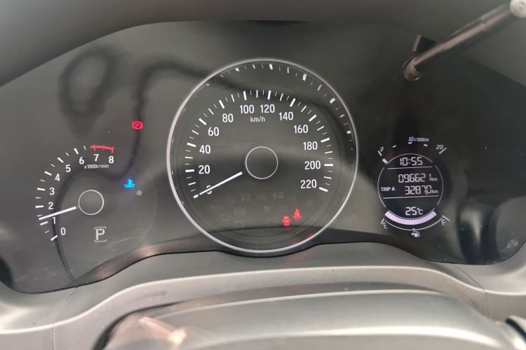 Used Honda Vezel 2018 1.5L CVT 2WD Technology Elite Model Odometer Close Up