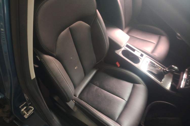 Used Roewe i6 2018 20T Automatic Internet Smart Edition
