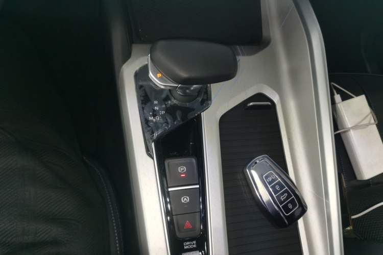 Used Geely Auto Preface 2025 Dongfang Yao 1.5TD Kunlun Edition
