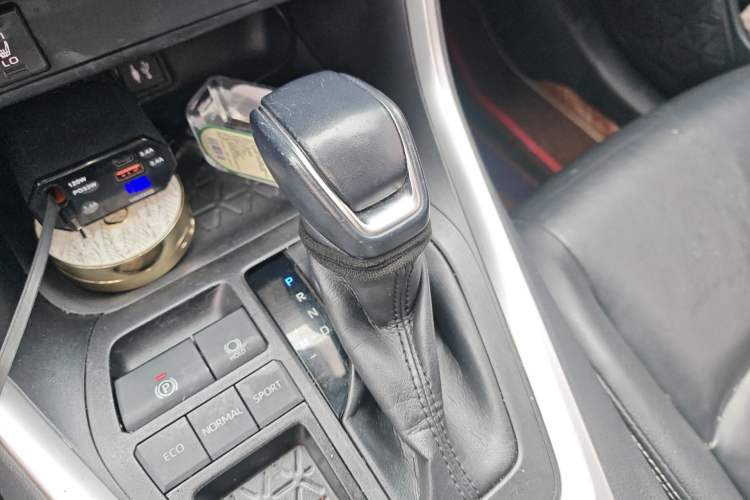 Used Toyota RAV4 2020 2.0L CVT Two-Wheel Drive Fashion PLUS Edition
