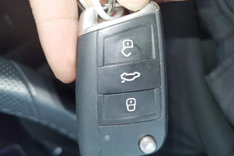 Used Volkswagen T-ROC 2023 300TSI DSG Two-Wheel Drive Starlight Edition