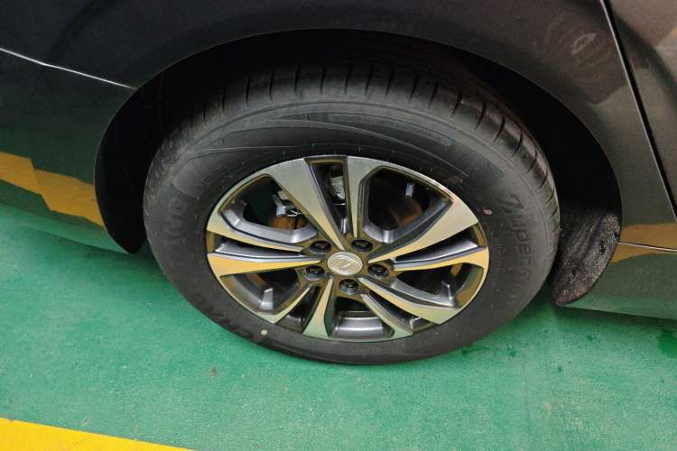 Used Changan Eado 2025 PLUS 1.4T Dual-Clutch High-Energy Version
