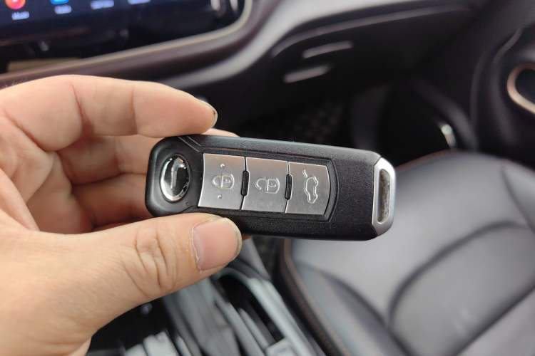 Used GAC Trumpchi GS3 2017 200T Automatic Luxury Edition Vehicle Key