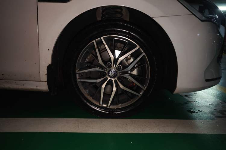 Used BYD Qin PLUS 2021 DM-i 55KM Flagship Model
