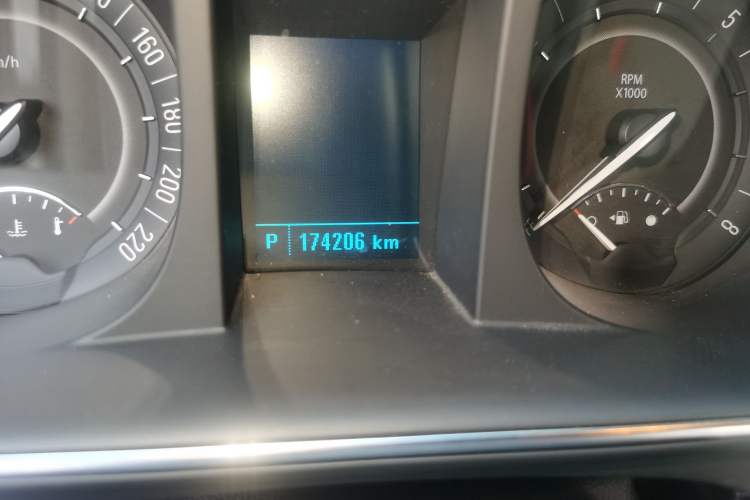 Used Buick GL8 2018 28T Luxury Model China VI Standard