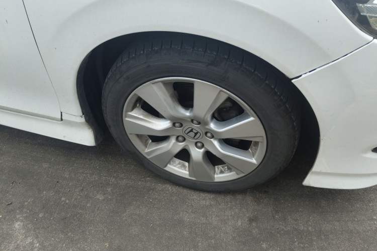 Used Honda Jade 2014 1.8L Automatic Comfort Elite Version 5 Seats
