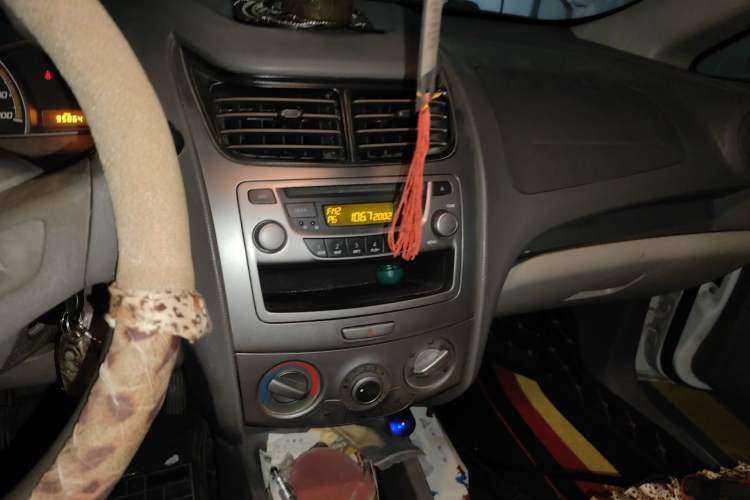 Used Chevrolet Sail 2010 Sedan 1.4L Manual Enjoyment Edition Audio And AC Panel