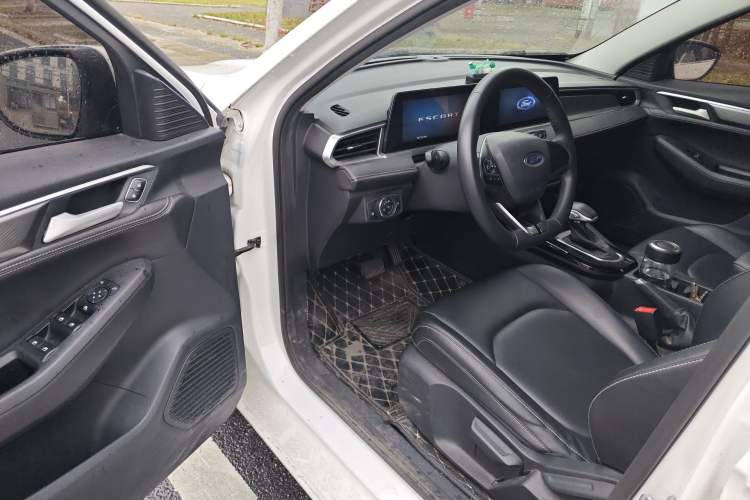 Used Ford Escort 2021 1.5L Automatic Diamond Edition Driver Seat