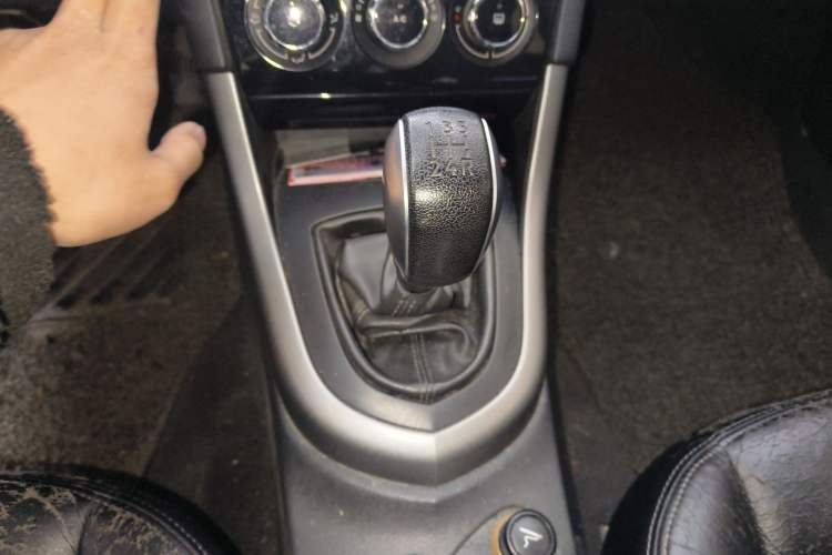 Used Peugeot 408 2013 1.6L Manual Comfort Edition Gear Lever