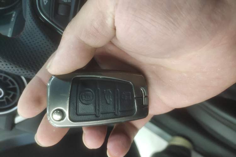 Used Audi Q2L 2021 35 TFSI Progressive Dynamic Edition
