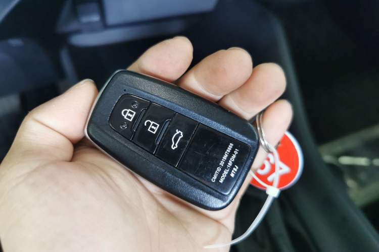 Used Toyota IZOA 2021 2.0L Enjoy Edition
