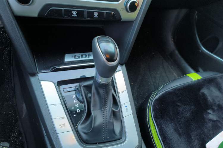 Used Hyundai Elantra (6th Generation / Lingdong) 2016 1.6L Automatic ZhiXuan – Elite Version
