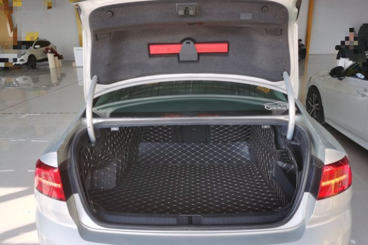 Used Volkswagen Magotan 2019 330TSI DSG Luxury Version China VI Standard Trunk