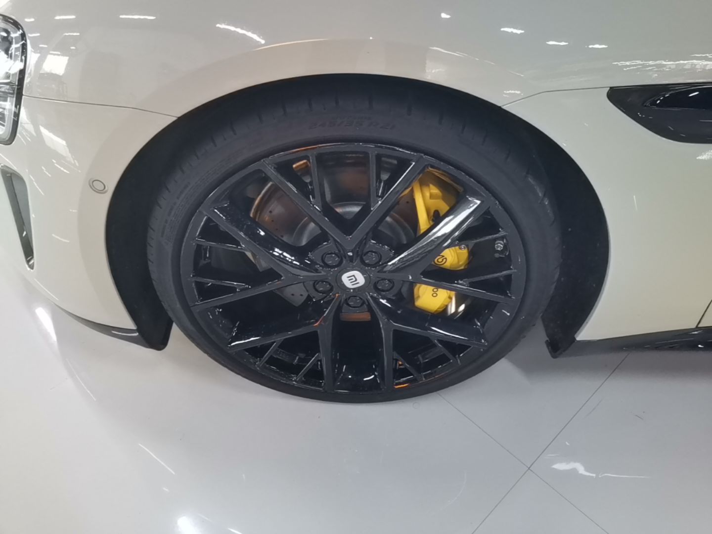 Xiaomi Auto SU7 2024 Four-Wheel Drive Ultra-Long Range Advanced Intelligent Driving Max Edition — снимка 10