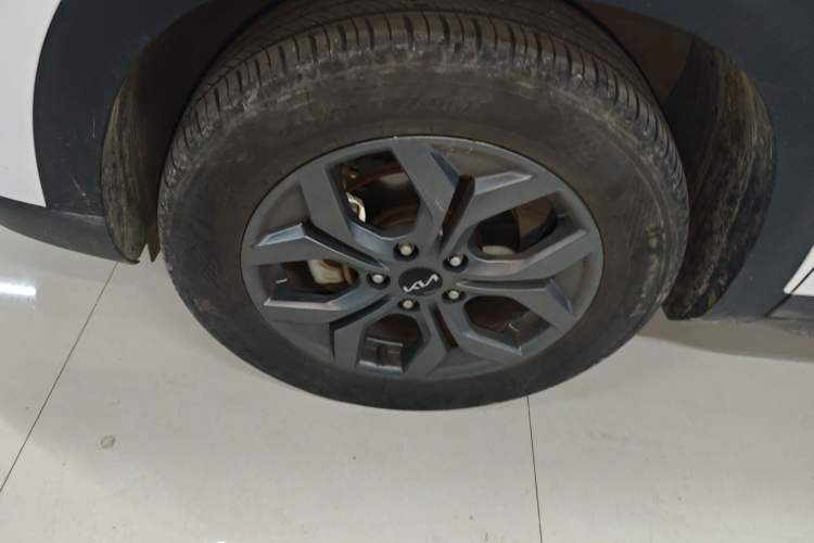 Used Kia Seltos 2023 1.5L CVT Luxury Edition Exterior 4