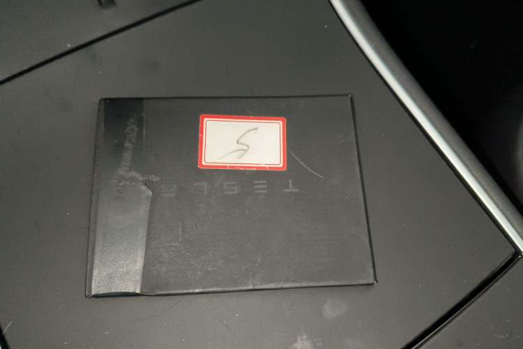 Used Tesla Model 3 2020 Standard Range Rear-Wheel Drive Upgraded Version Interior 1