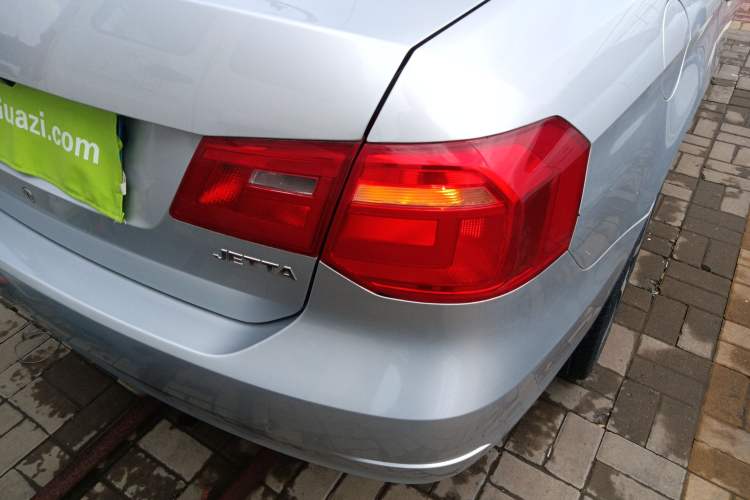 Used Volkswagen Jetta 2015 Zhuihui Edition 1.4L Manual Fashion Model Right Rear Taillight