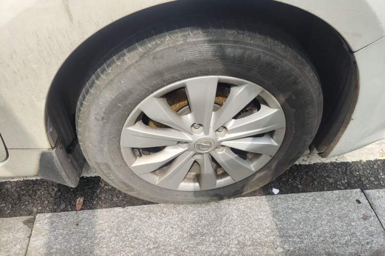 Used Nissan Teana 2016 Revised Version 2.0L XL Comfort Edition Right Front Wheel Hub