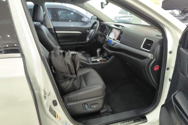 Used Toyota Highlander 2015 2.0T Four-Wheel Drive Luxury Edition 7-Seater