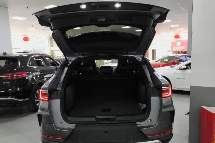 Used BYD Song PLUS 2020 1.5T Automatic Prestige Version Trunk