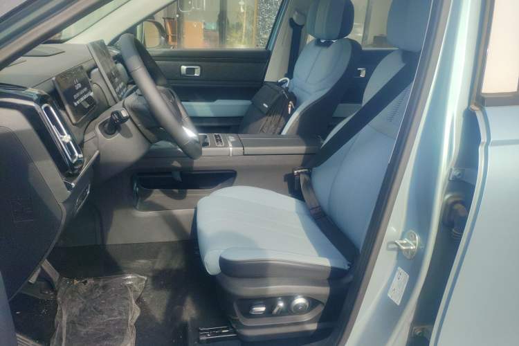 Used Chery Fengyun T6 2024 MAX Edition
