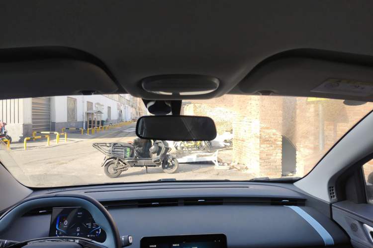 Used Chery New Energy Boundless Pro 2022 301km "WoW" Edition Lithium Iron Phosphate
