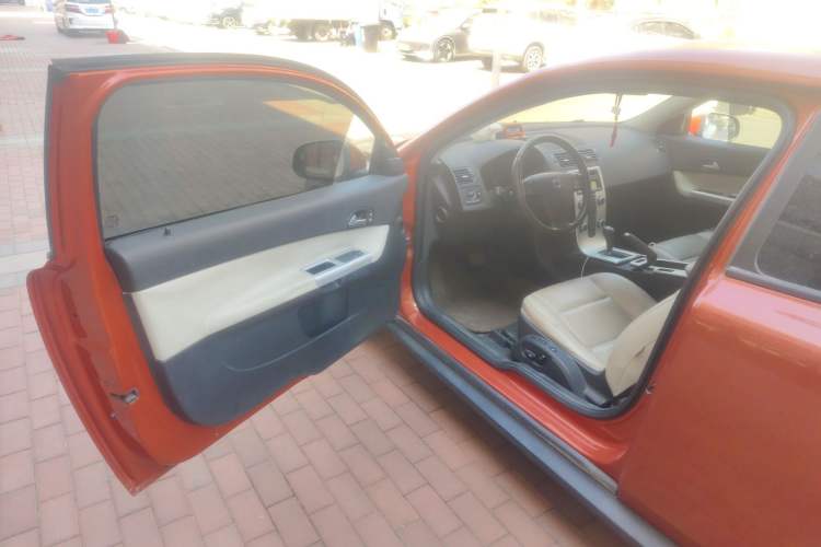 Used Volvo C30 2012 2.0L Aktiv Dynamic Package Edition