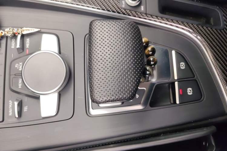 Used Audi A4L 2019 40 TFSI Fashion Edition China VI Emission Standard
