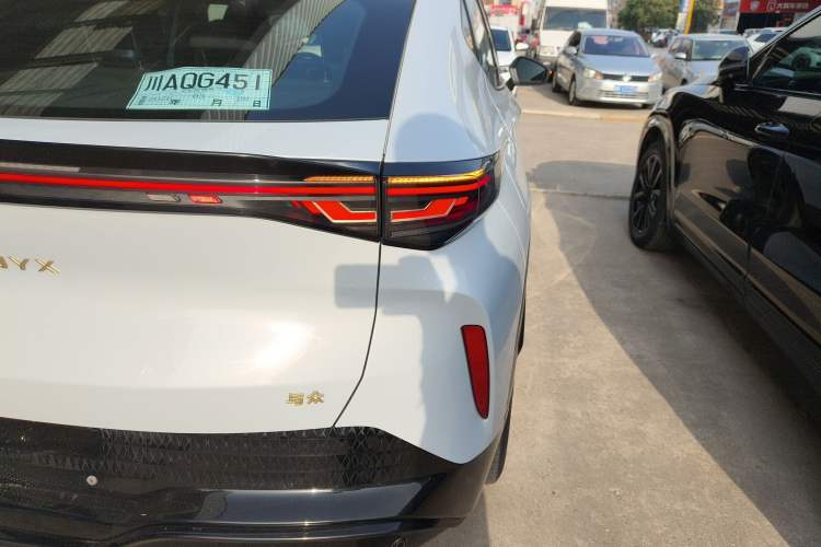 Used Volkswagen ID.UNYX 2024 Pro Long-Range Version
