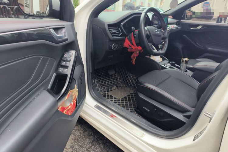 Used Ford Focus 2021 Sedan EcoBoost 180 Automatic ST Line