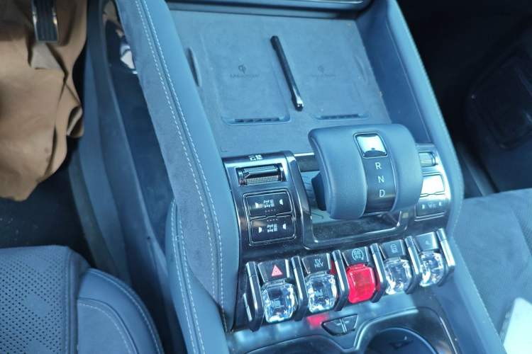 Used Formula Leopard Leopard 5 2024 Cloud Ride Luxury Edition