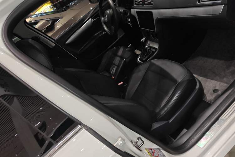 Used Volkswagen Gran Lavida 2013 1.4 TSI Automatic Comfort Model