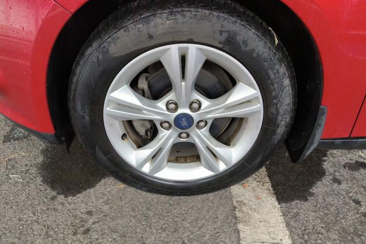 Used Ford Focus 2012 Hatchback 1.6L Automatic Fashion Edition